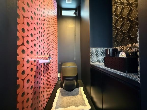 大和郡山市下三橋町の中古一戸建て(トイレ)