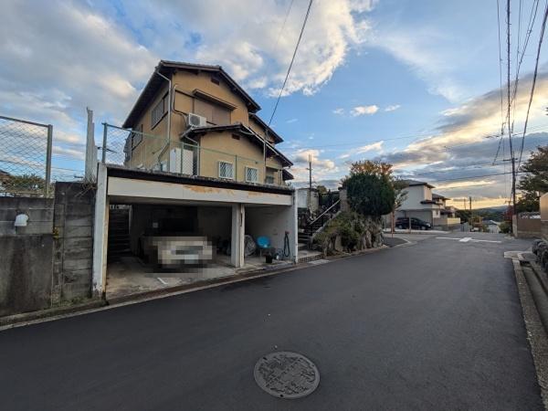 生駒市真弓３丁目の土地