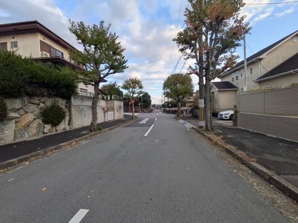 生駒市真弓３丁目の土地