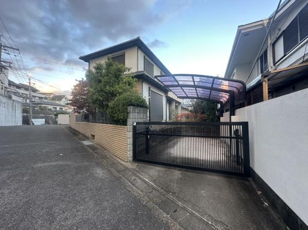 奈良市鳥見町３丁目の中古一戸建て