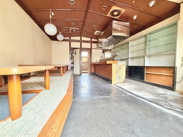 奈良市中山町西3丁目～店舗付き住宅～
