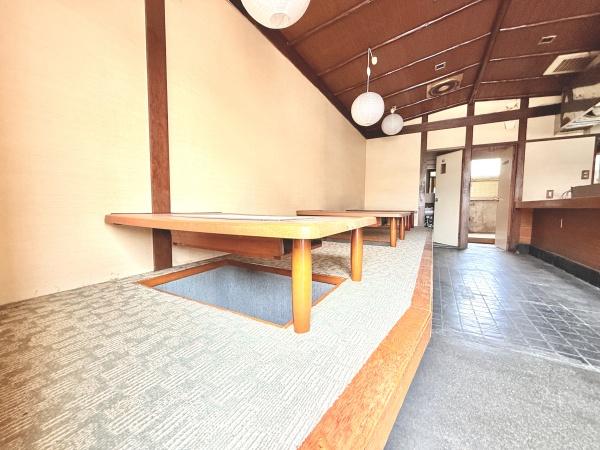 奈良市中山町西3丁目～店舗付き住宅～