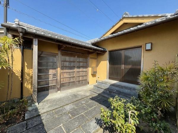 木津川市吐師野間の中古一戸建