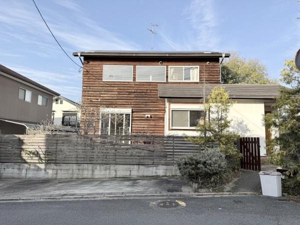 木津川市梅美台５丁目の中古一戸建