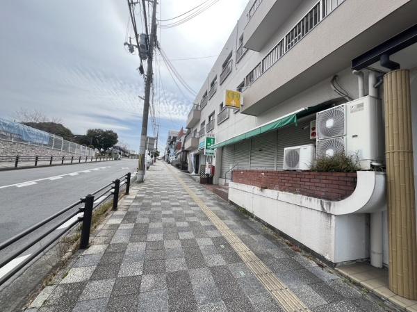 コーポ学園前～店舗付き住宅101号室・106号室～