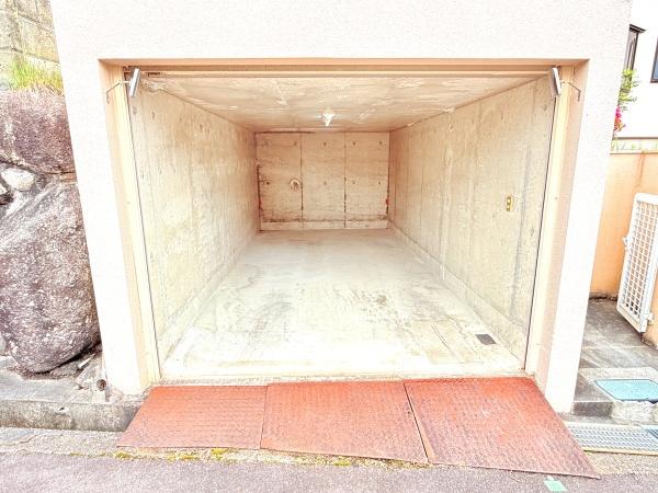 名張市つつじが丘北３番町の中古一戸建