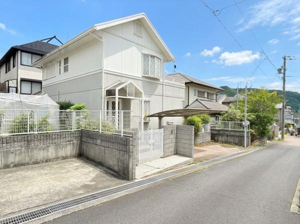 名張市百合が丘西４番町の中古一戸建て