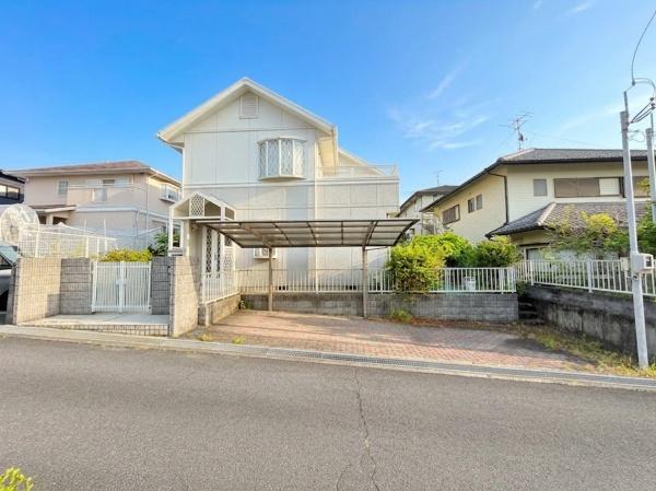 名張市百合が丘西４番町の中古一戸建て