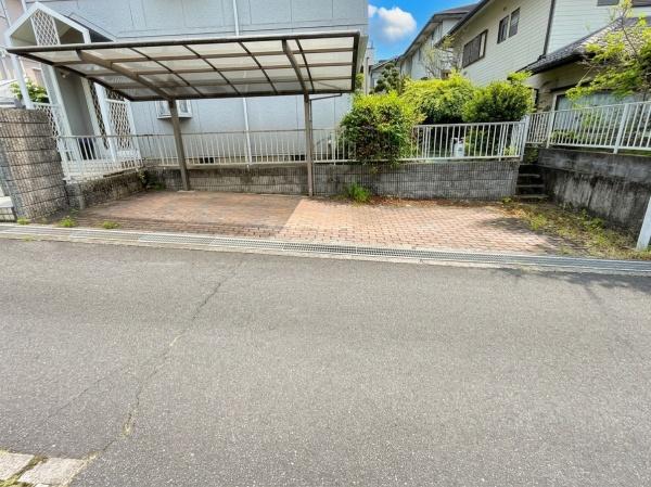 名張市百合が丘西４番町の中古一戸建て
