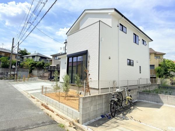 奈良市若葉台２丁目の新築一戸建