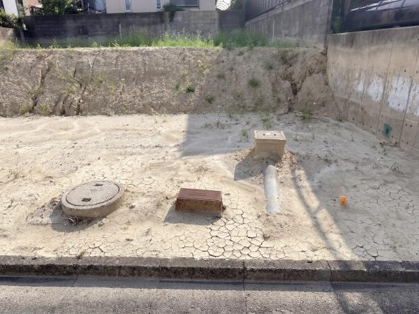 奈良市西登美ヶ丘３丁目の土地