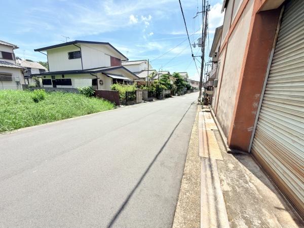 北葛城郡上牧町松里園１丁目の土地