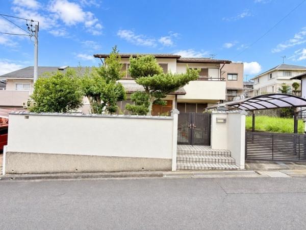 名張市百合が丘西４番町の中古一戸建