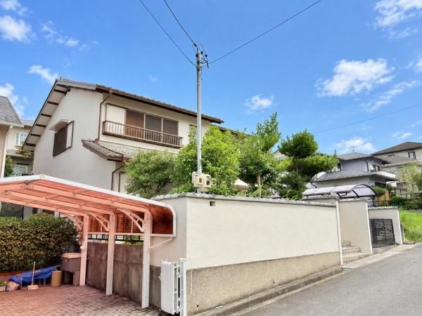 名張市百合が丘西４番町の中古一戸建