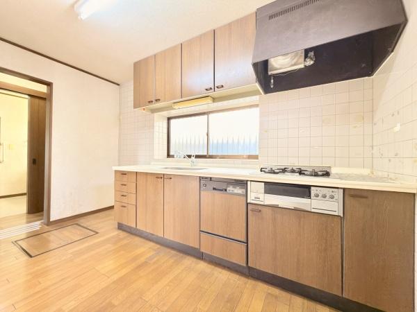 名張市百合が丘西４番町の中古一戸建て