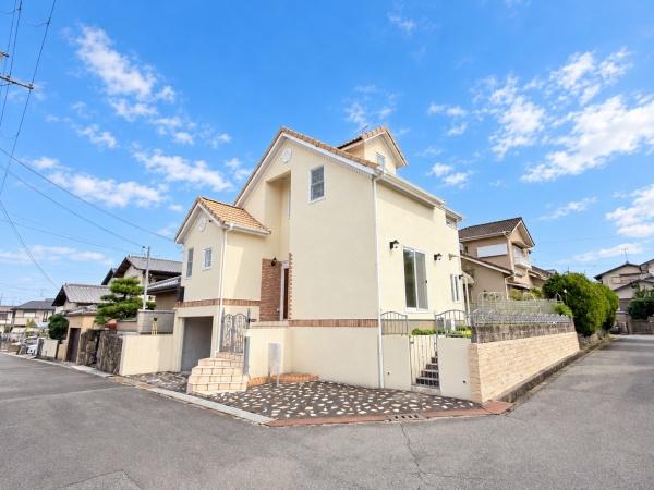 北葛城郡河合町中山台1丁目の中古一戸建