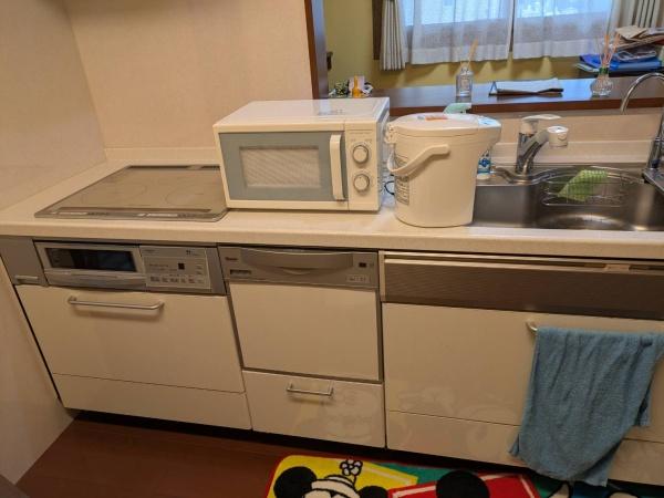 吹き抜けやロフトがある角地戸建！