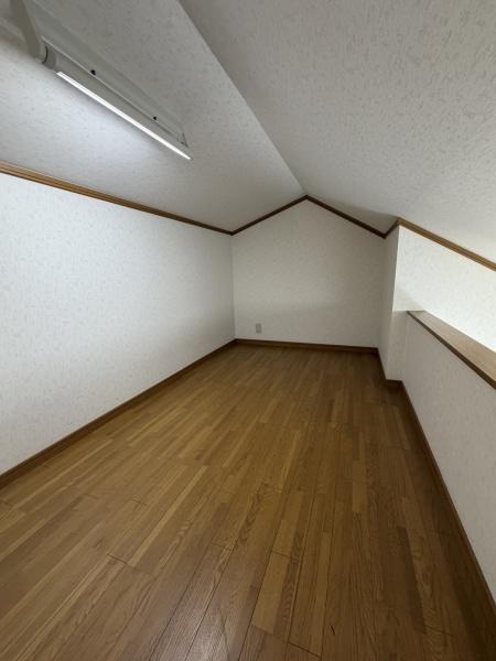 栗東市下戸山の中古一戸建て