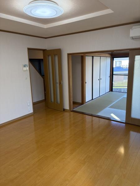 栗東市下戸山の中古一戸建て