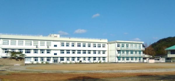 宮崎市青島3丁目の土地(宮崎市立青島中学校)