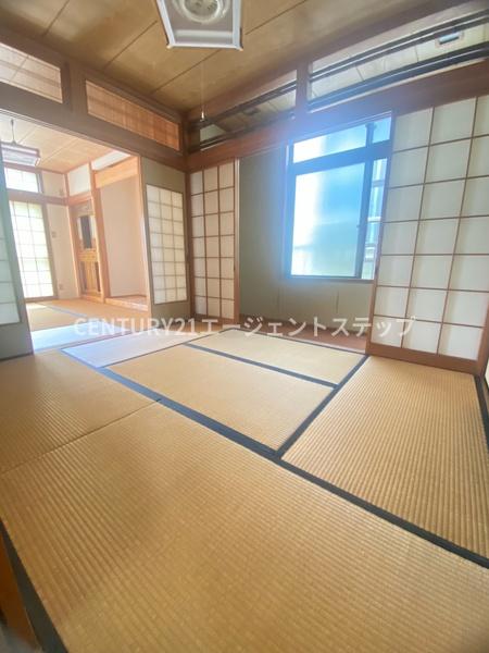 西都市小野崎１丁目の中古一戸建て
