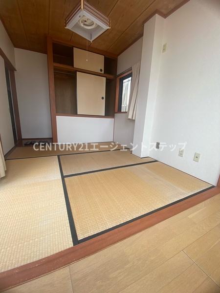 西都市小野崎１丁目の中古一戸建て
