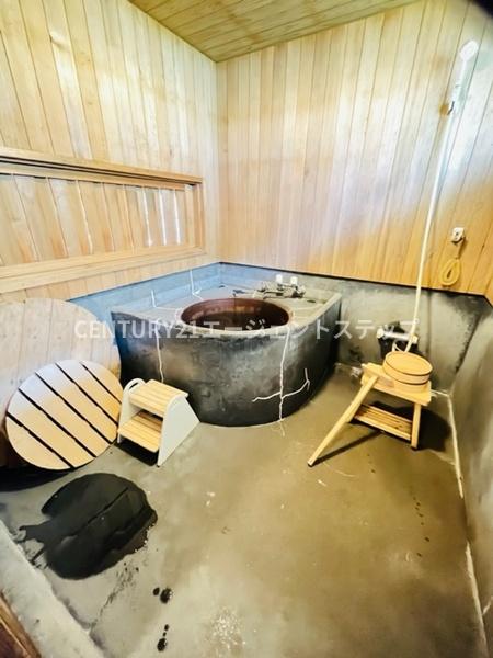 西都市大字鹿野田の中古一戸建て
