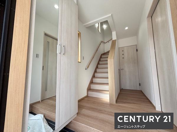 宮崎市清武町今泉甲の中古一戸建て(玄関)