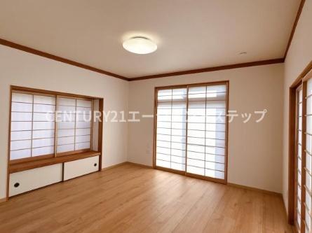 西都市岡富中古