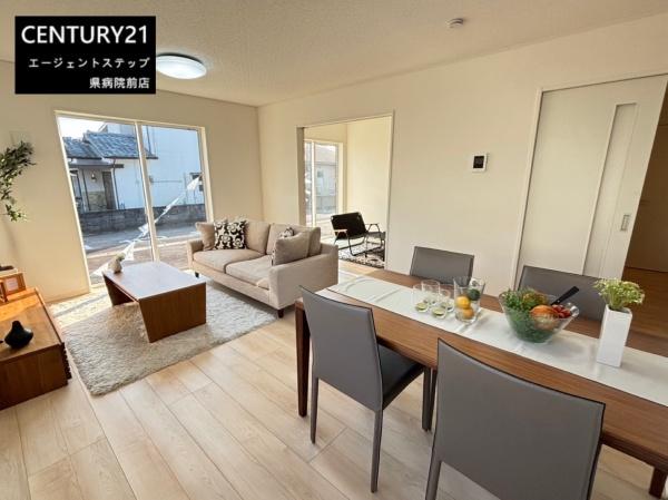 宮崎市大字赤江の新築一戸建(リビング)