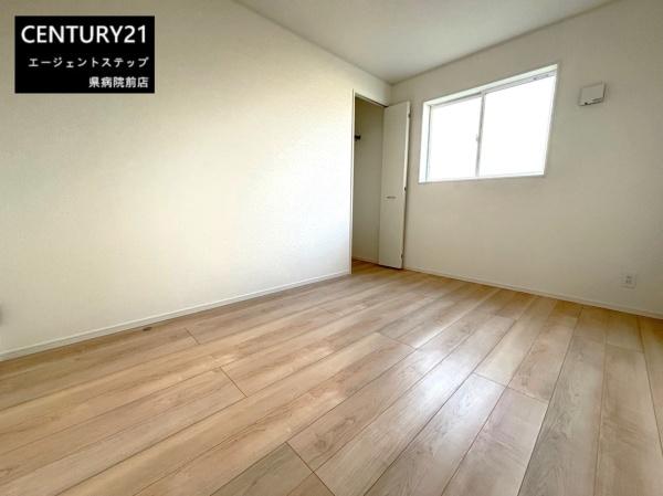 宮崎市大字赤江の新築一戸建(洋室)