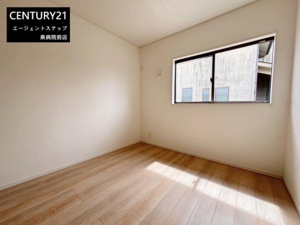 北諸県郡三股町五本松第1　新築