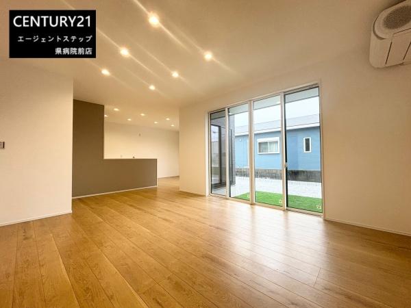 FelidiaGarden佐土原町下田島5号棟　新築