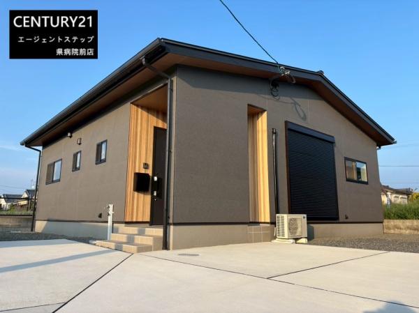 曽於市末吉町諏訪方の新築一戸建