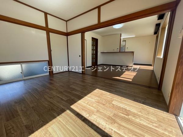 宮崎市小松台北町の中古一戸建て(リビング)