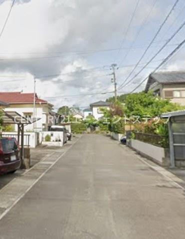 宮崎市高岡町下倉永の中古一戸建て(前面道路含む現地写真)