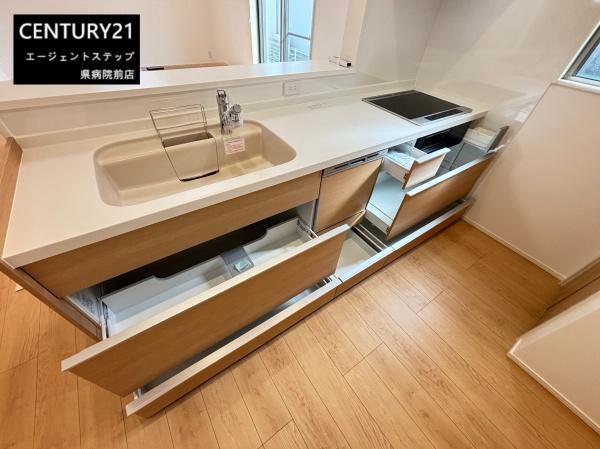 大塚町窪田モデル　新築