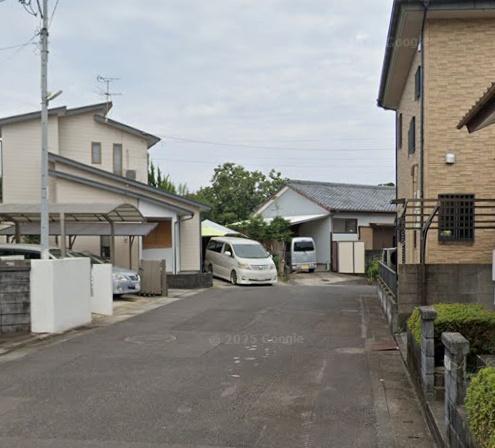 宮崎市大塚町笹原の中古一戸建て(前面道路含む現地写真)