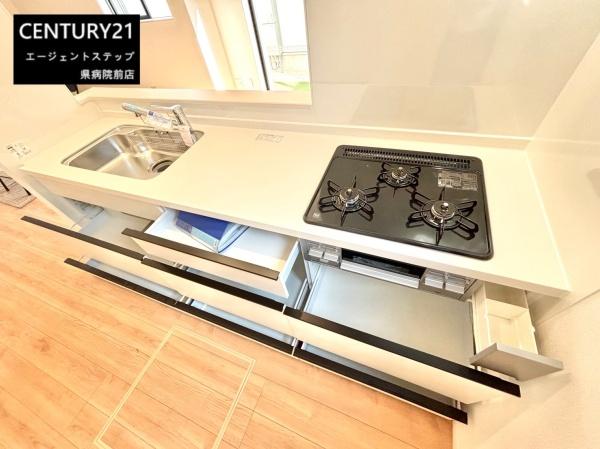 大橋2丁目A号棟 新築(キッチン)