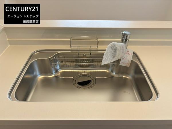 ハートフルタウン宮崎芳士　A号棟　新築