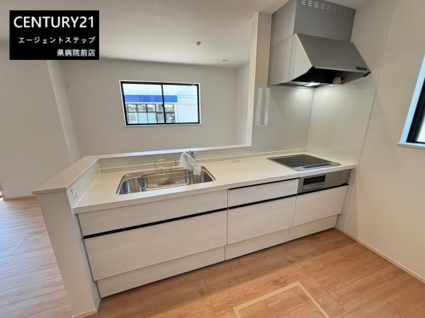 ハートフルタウン宮崎芳士　A号棟　新築