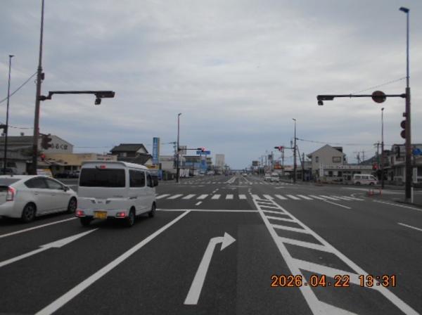 日向市財光寺店舗