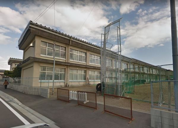 児湯郡高鍋町大字北高鍋の中古一戸建て(高鍋町立高鍋東中学校)