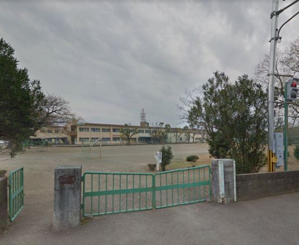児湯郡高鍋町大字北高鍋の中古一戸建て(高鍋町立高鍋東小学校)