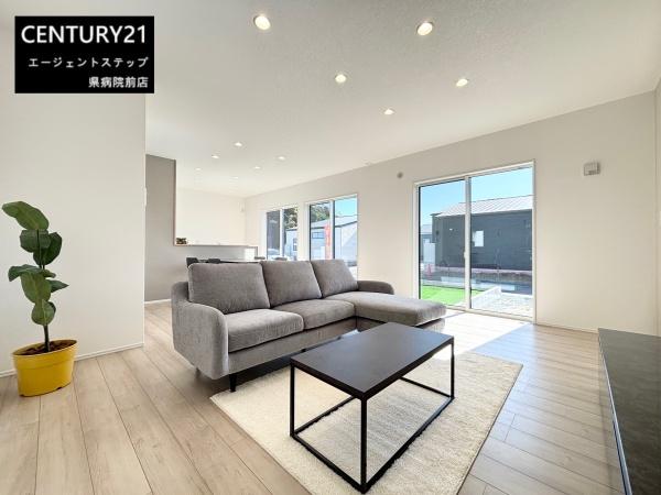 FelidiaGarden佐土原町下田島6号棟　新築