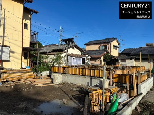 クレイドルガーデン吉村町第11-1号棟