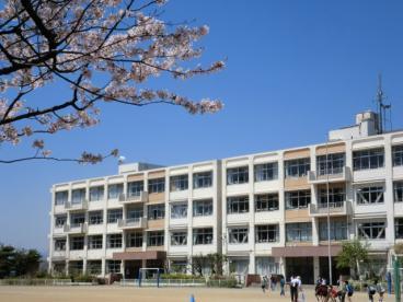 八王子市北野台4丁目の新築一戸建(八王子市立高嶺小学校)