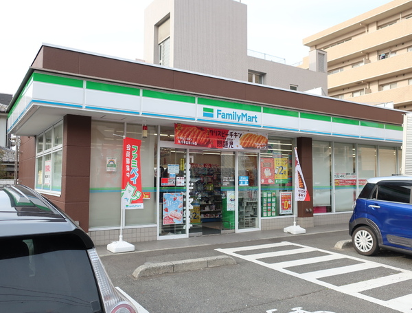 レクセルプラッツァ京王堀之内(ファミリーマート京王堀之内駅東店)