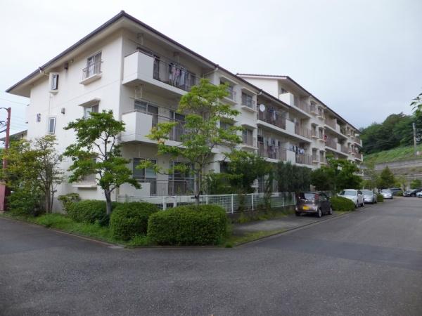 ホームタウン松木16号棟