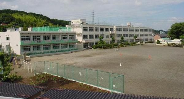 八王子市堀之内の中古一戸建て(八王子市立由木東小学校)